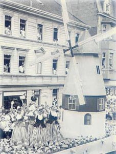Mit einer Holland-Windmühle schafften die Börkeyer 1963 den ersten von bisher 2 Pokalsiegen